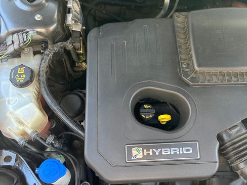 Used 2017 Ford Fusion SE image 10