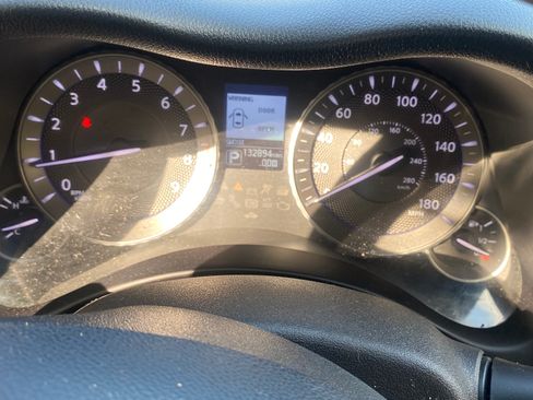 Used 2014 INFINITI Q70 3.7 w/ Premium Package image 6