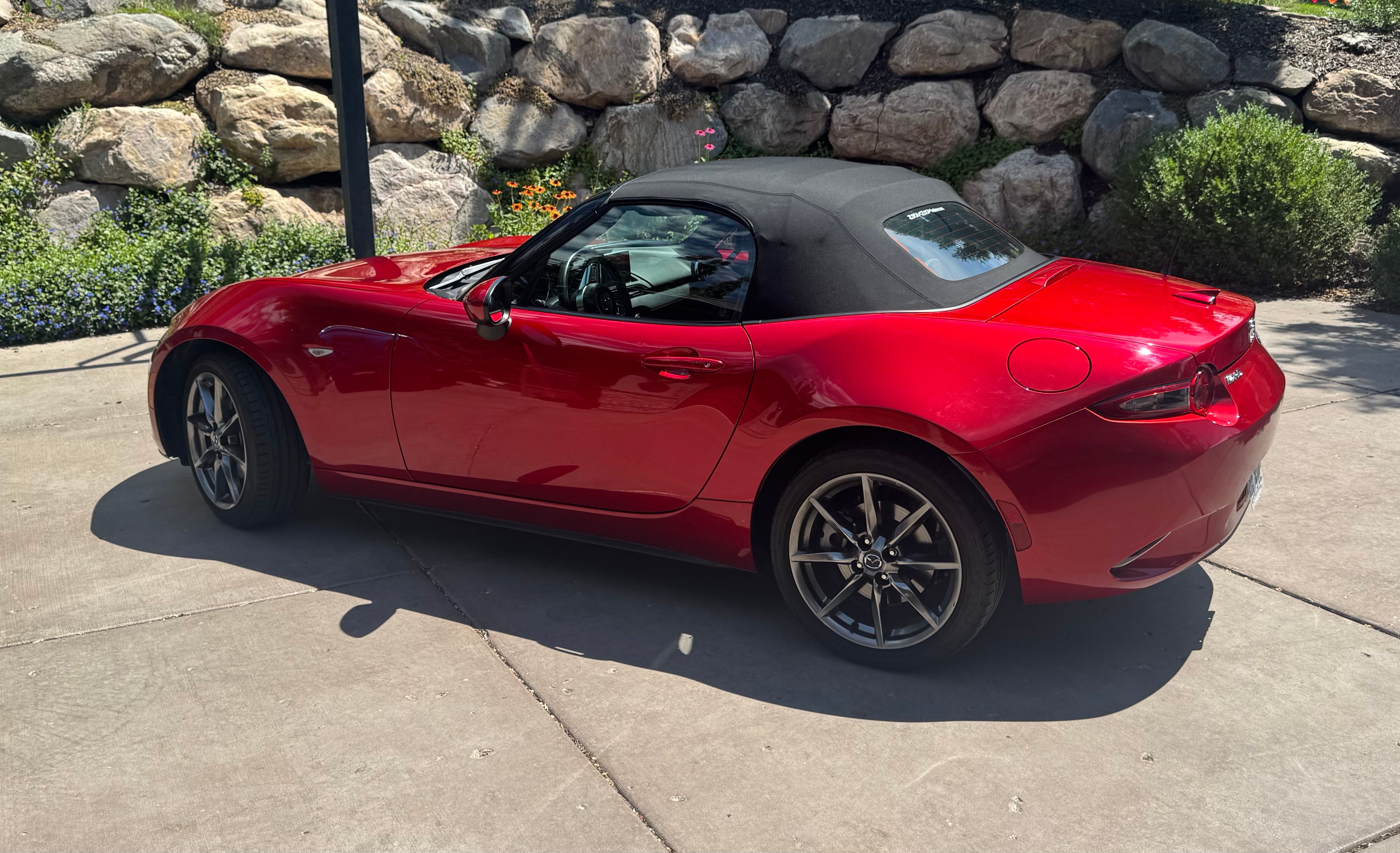 Used 2016 MAZDA MX-5 Miata Grand Touring RWD image 4