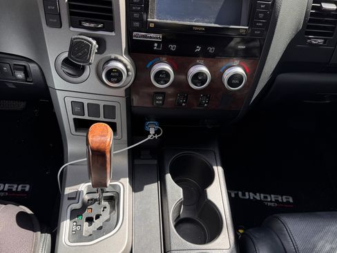 Used 2013 Toyota Tundra Platinum image 11