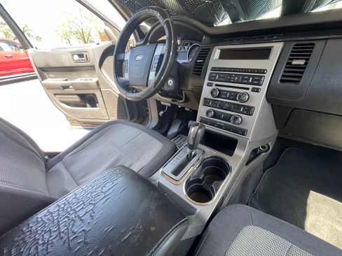 Used 2011 Ford Flex SE FWD image 15
