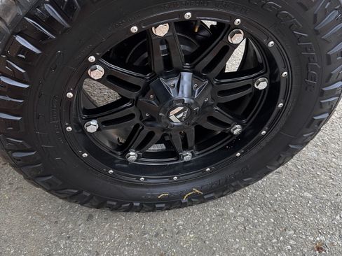 Used 2015 Jeep Wrangler Unlimited Sahara w/ Connectivity Group image 25