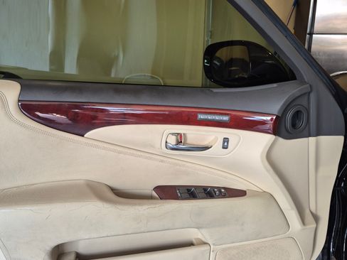 Used 2010 Lexus LS 460 460 Sedan 4D image 11