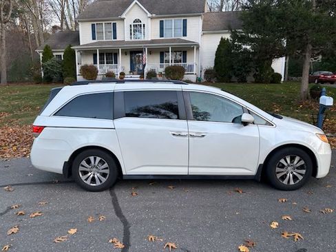 Used 2015 Honda Odyssey EX-L image 2