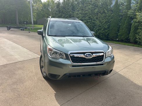 Used 2016 Subaru Forester 2.5i Premium AWD/4WD image 1