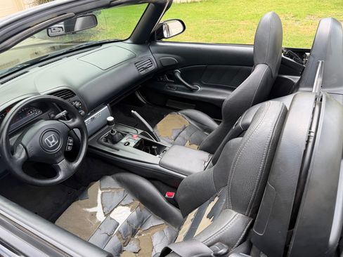 Used 2006 Honda S2000 image 10