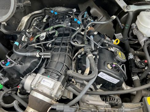 Used 2017 Ford Transit 350 XLT image 26