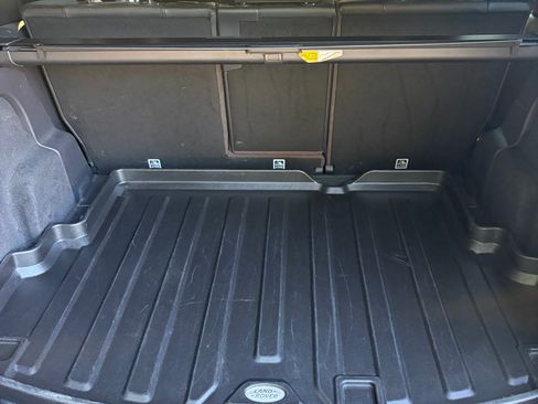 Used 2018 Land Rover Discovery Sport SE AWD/4WD image 12