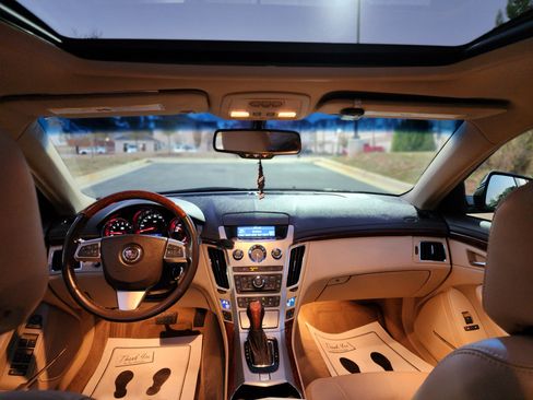 Used 2011 Cadillac CTS Luxury image 11