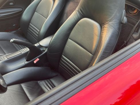 Used 2002 Porsche Boxster RWD image 21