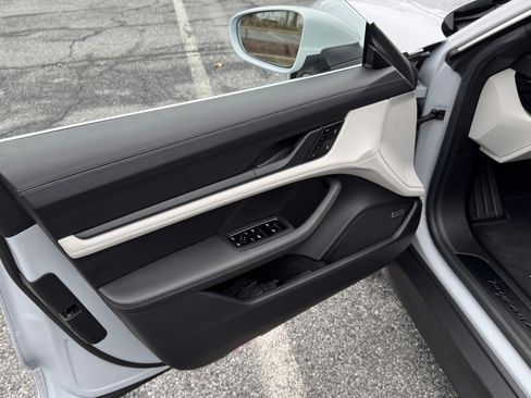 Used 2021 Porsche Taycan 4S image 13