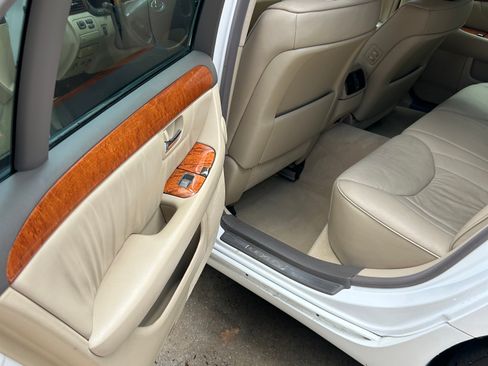 Used 2004 Lexus LS 430 image 11
