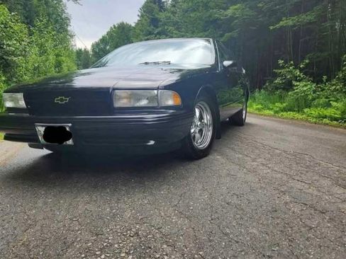 Used 1994 Chevrolet Impala SS image 14