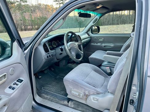 Used 2001 Toyota Tundra Limited image 12