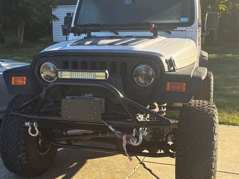 Used 2001 Jeep Wrangler Sahara image 4