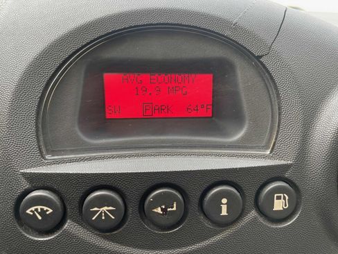 Used 2004 Pontiac Grand Prix GT2 w/ Leather Trim Pkg image 29