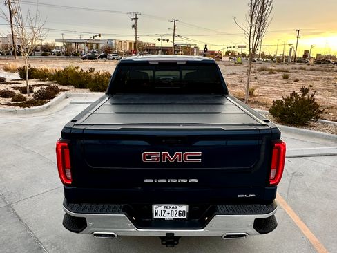 Used 2021 GMC Sierra 1500 SLT image 8