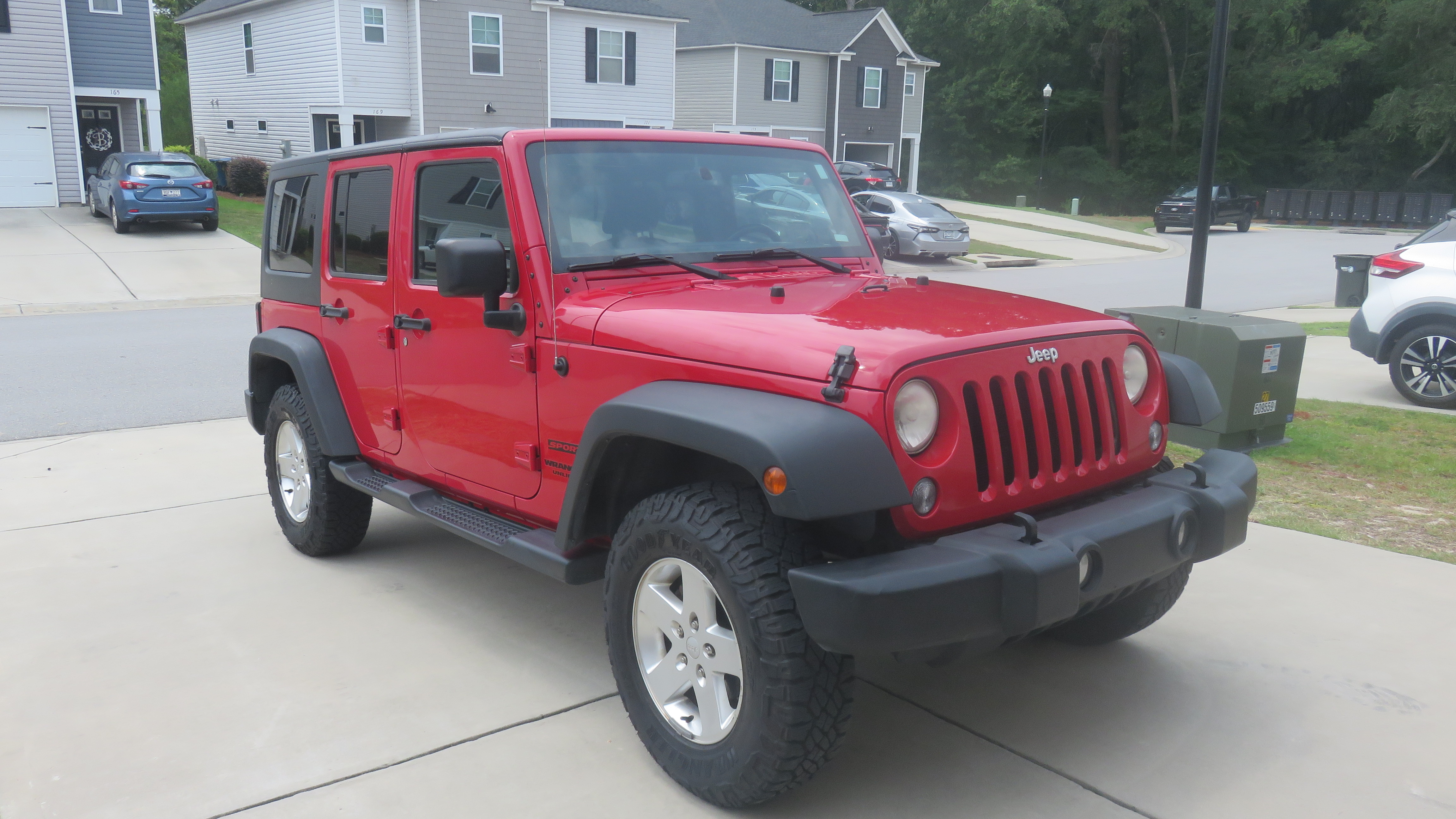 Used 2014 Jeep Wrangler Unlimited Sport w/ Quick Order Package 23S AWD/4WD image 2