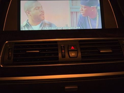 Used 2011 BMW 550i Gran Turismo xDrive image 17