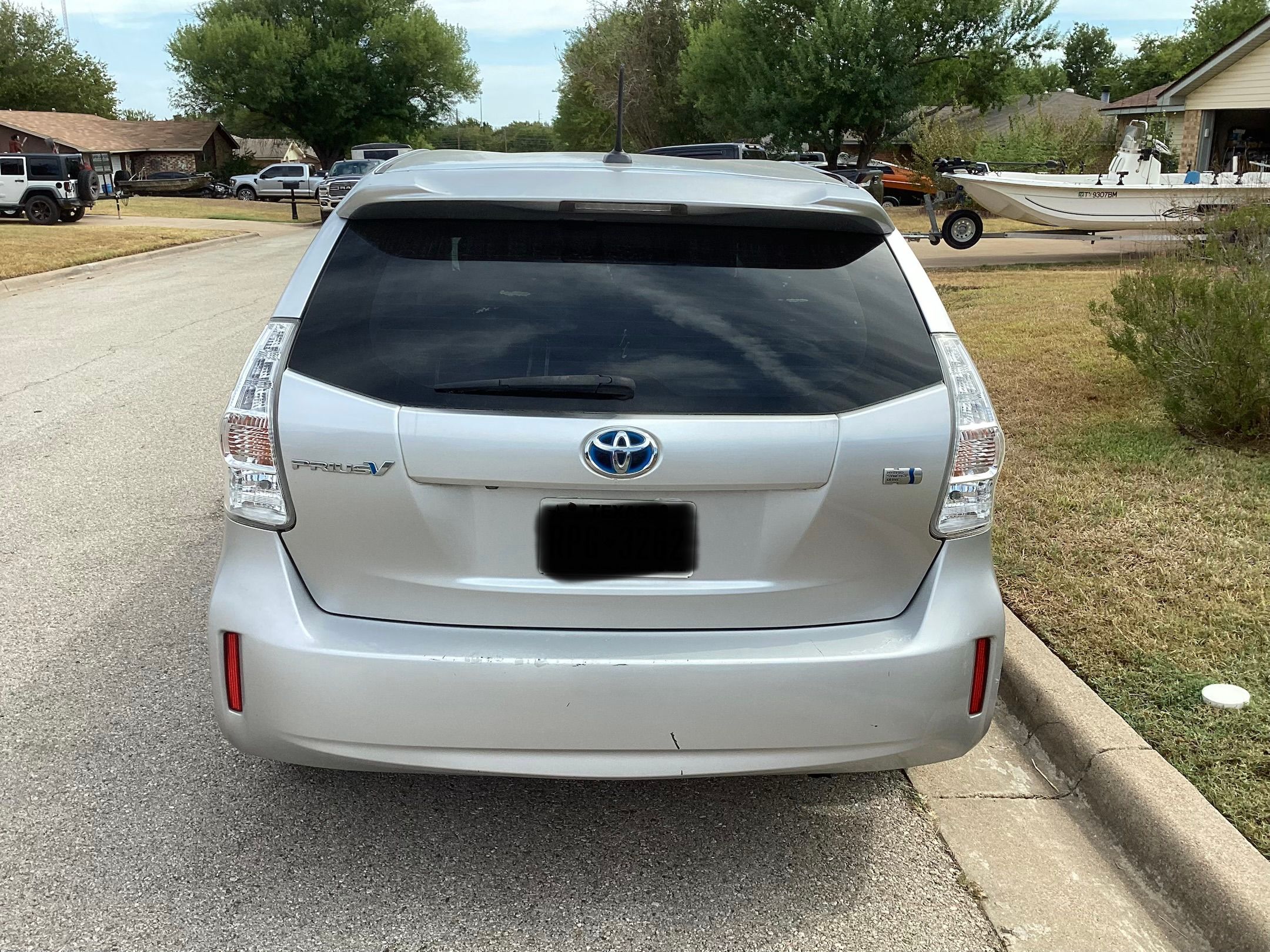 Used 2013 Toyota Prius V Three FWD image 2