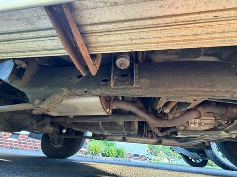 Used 2000 Toyota Land Cruiser AWD/4WD image 2