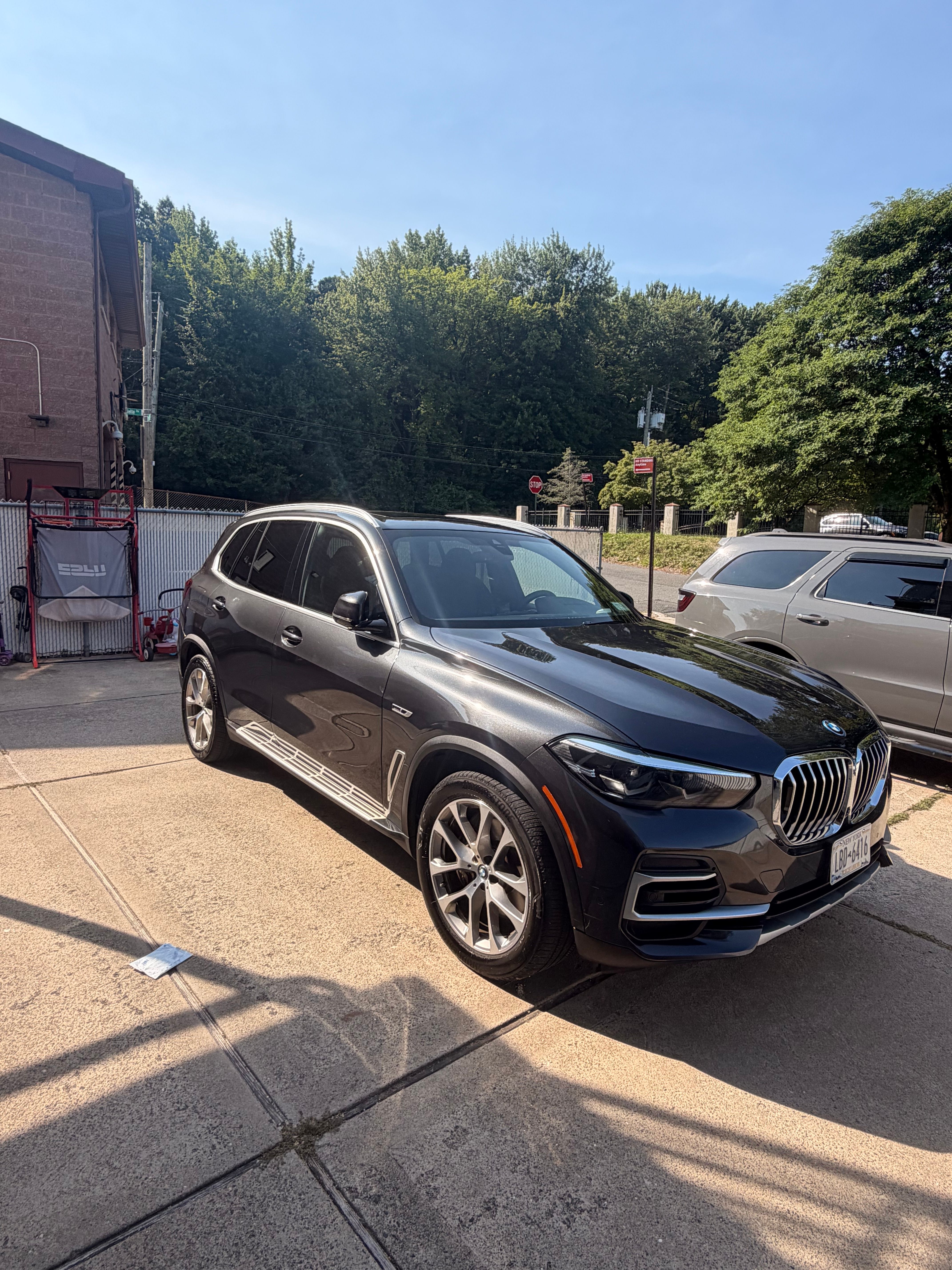 Used 2023 BMW X5 xDrive45e AWD/4WD image 4