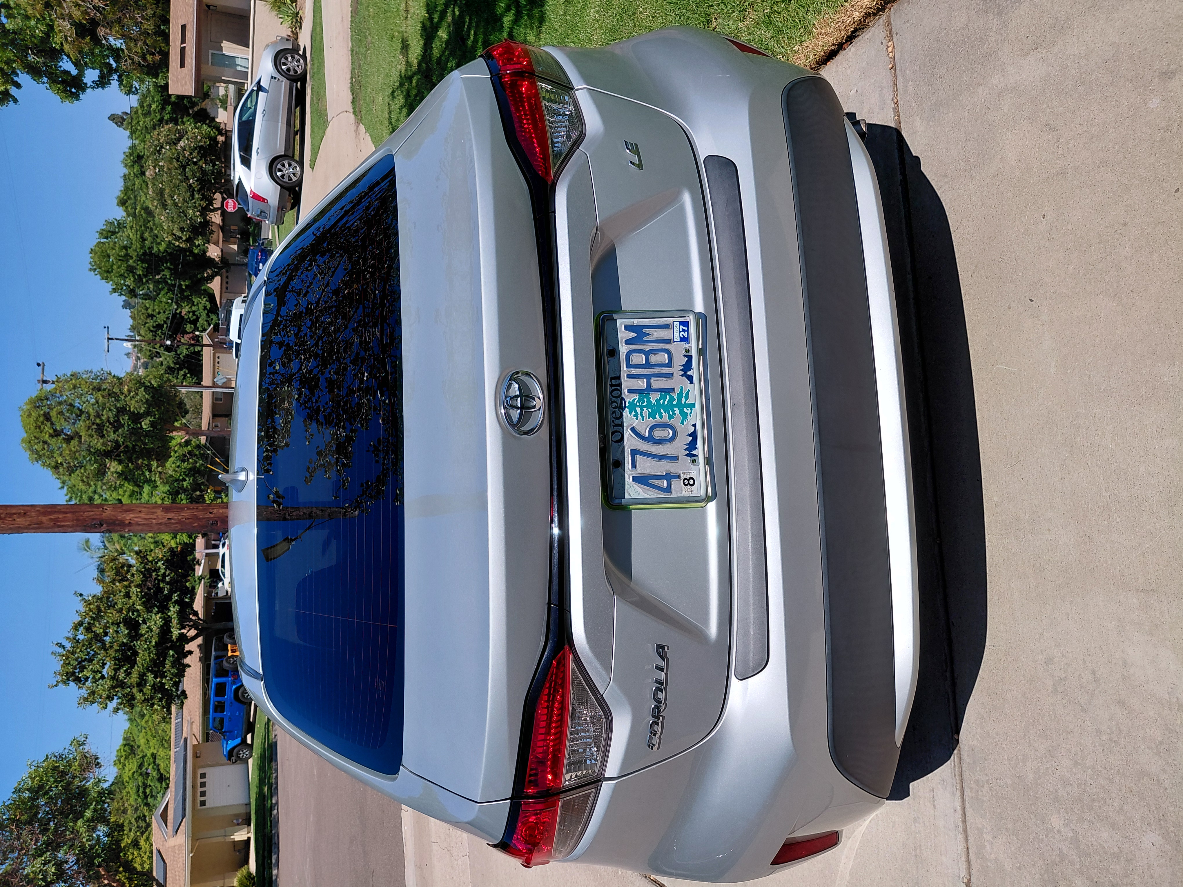 Used 2022 Toyota Corolla LE FWD image 6