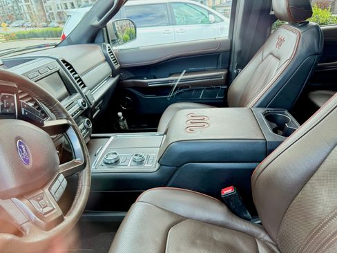 Used 2021 Ford Expedition King Ranch image 4
