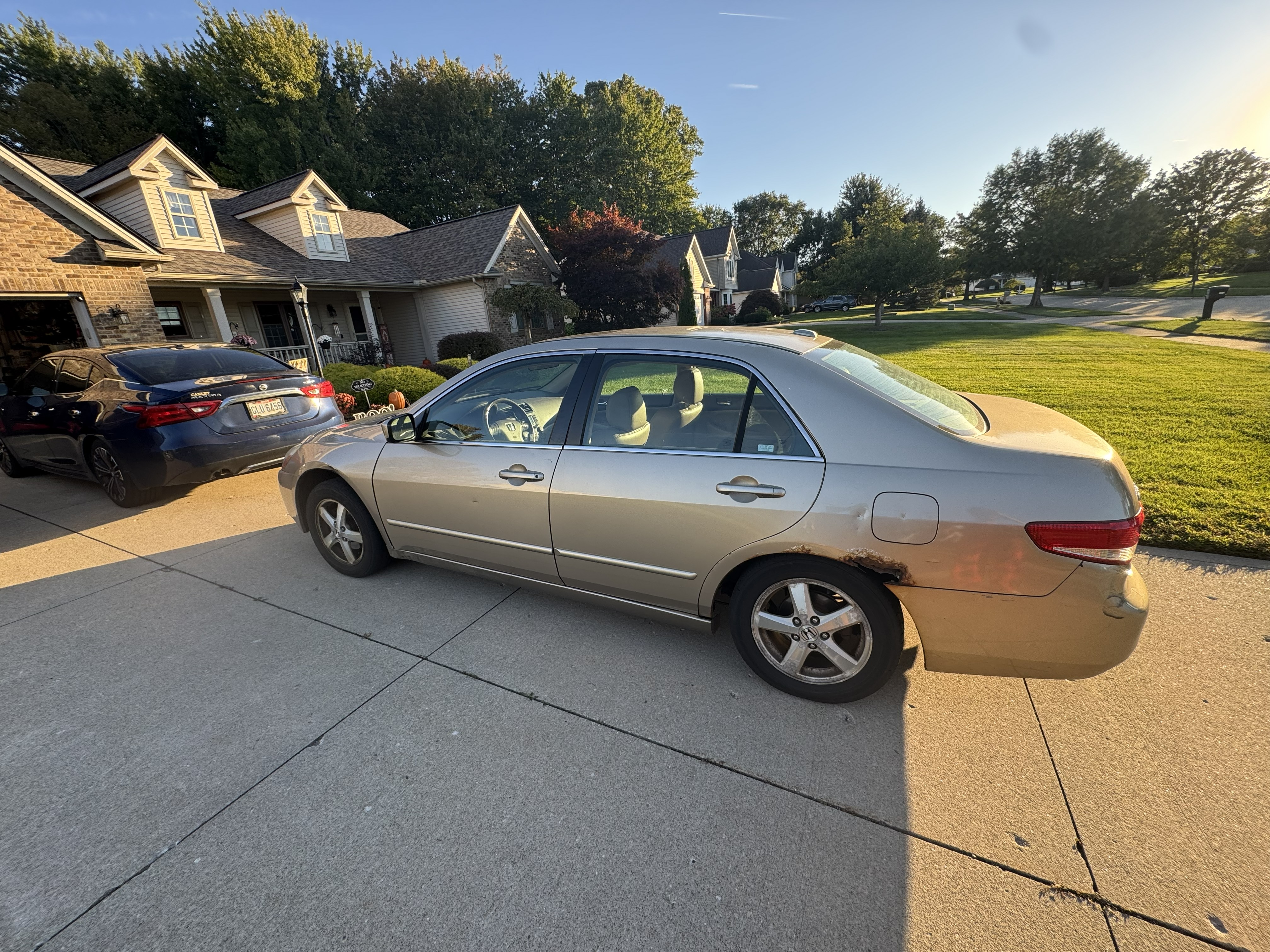 Used 2004 Honda Accord EX image 1