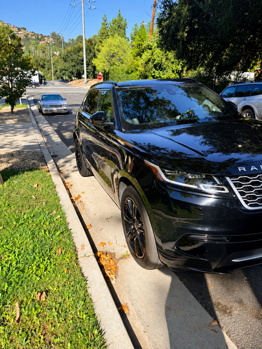 Used 2020 Land Rover Range Rover Velar S AWD/4WD image 2