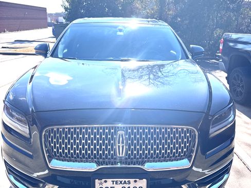 Used 2019 Lincoln Nautilus Reserve image 9