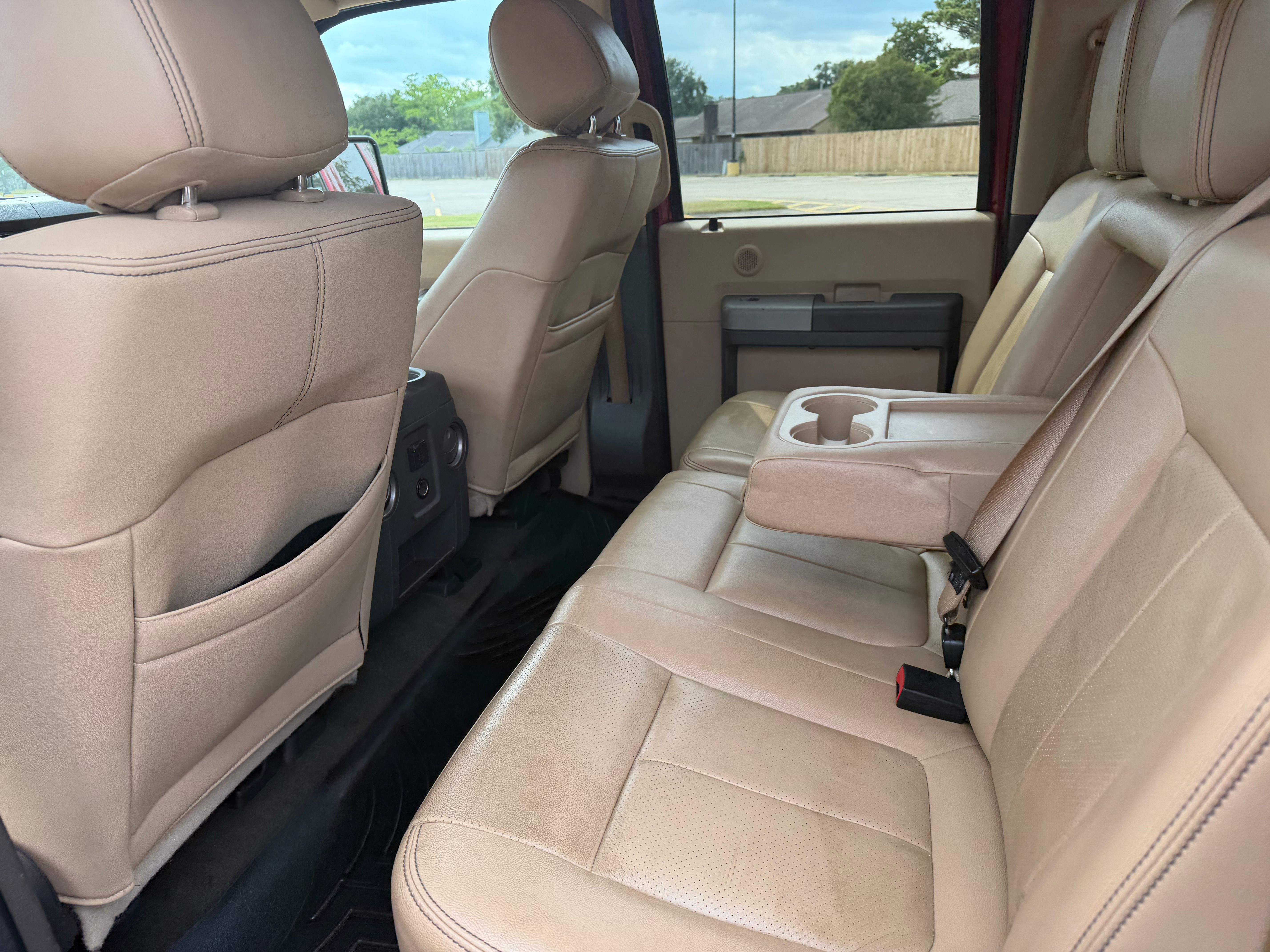 Used 2014 Ford F250 Lariat w/ Lariat Interior Package AWD/4WD image 12