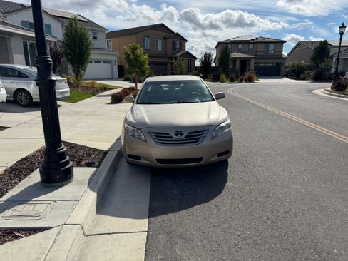 Used 2008 Toyota Camry Hybrid image 1
