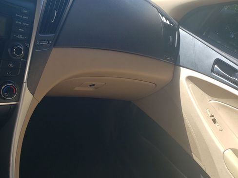 Used 2013 Hyundai Sonata GLS w/ Popular Equipment Pkg FWD image 14