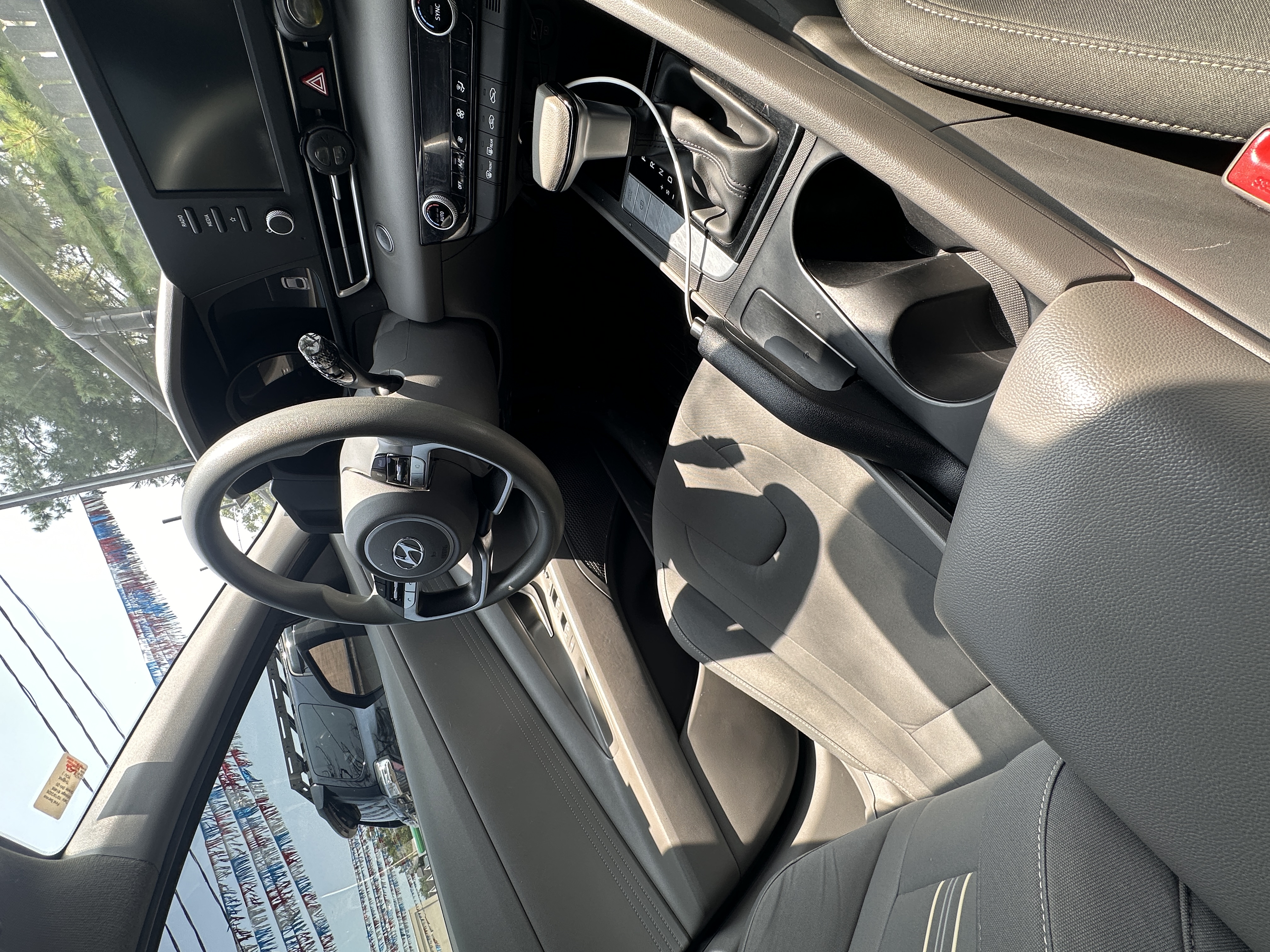 Used 2023 Hyundai Elantra SEL FWD image 16
