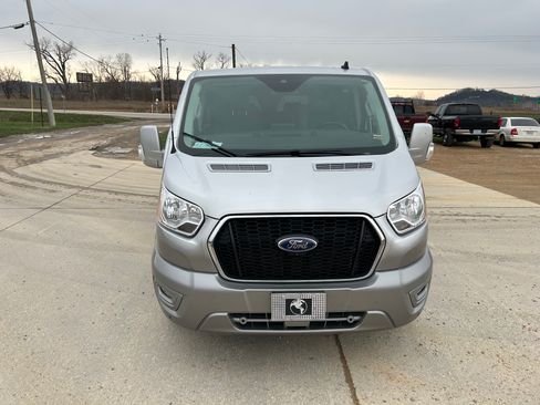 Used 2021 Ford Transit 150 Low Roof AWD image 9