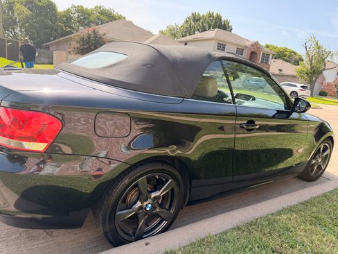 Used 2013 BMW 128i Convertible RWD image 4