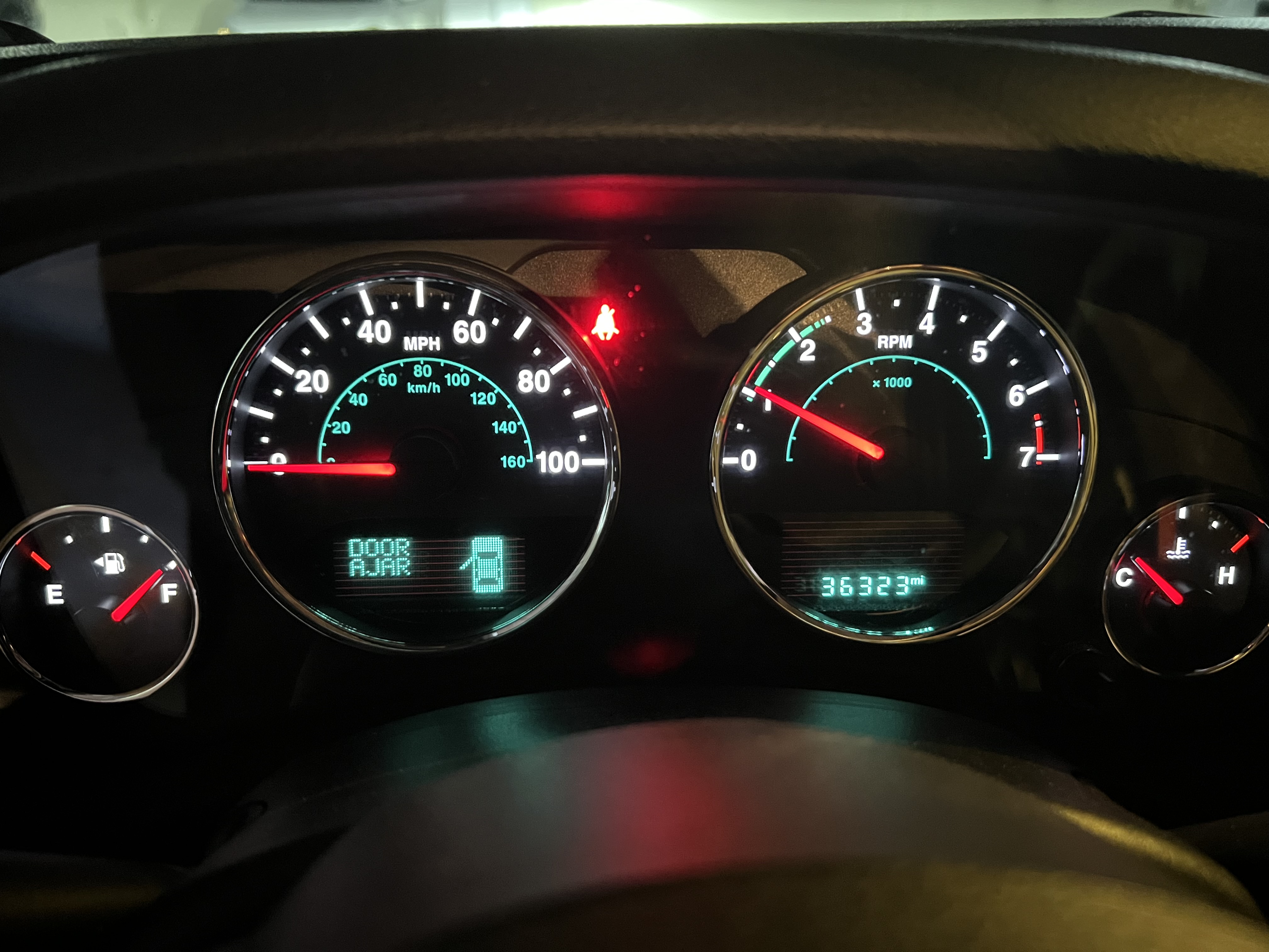 Used 2017 Jeep Wrangler Unlimited Sahara w/ Connectivity Group AWD/4WD image 10
