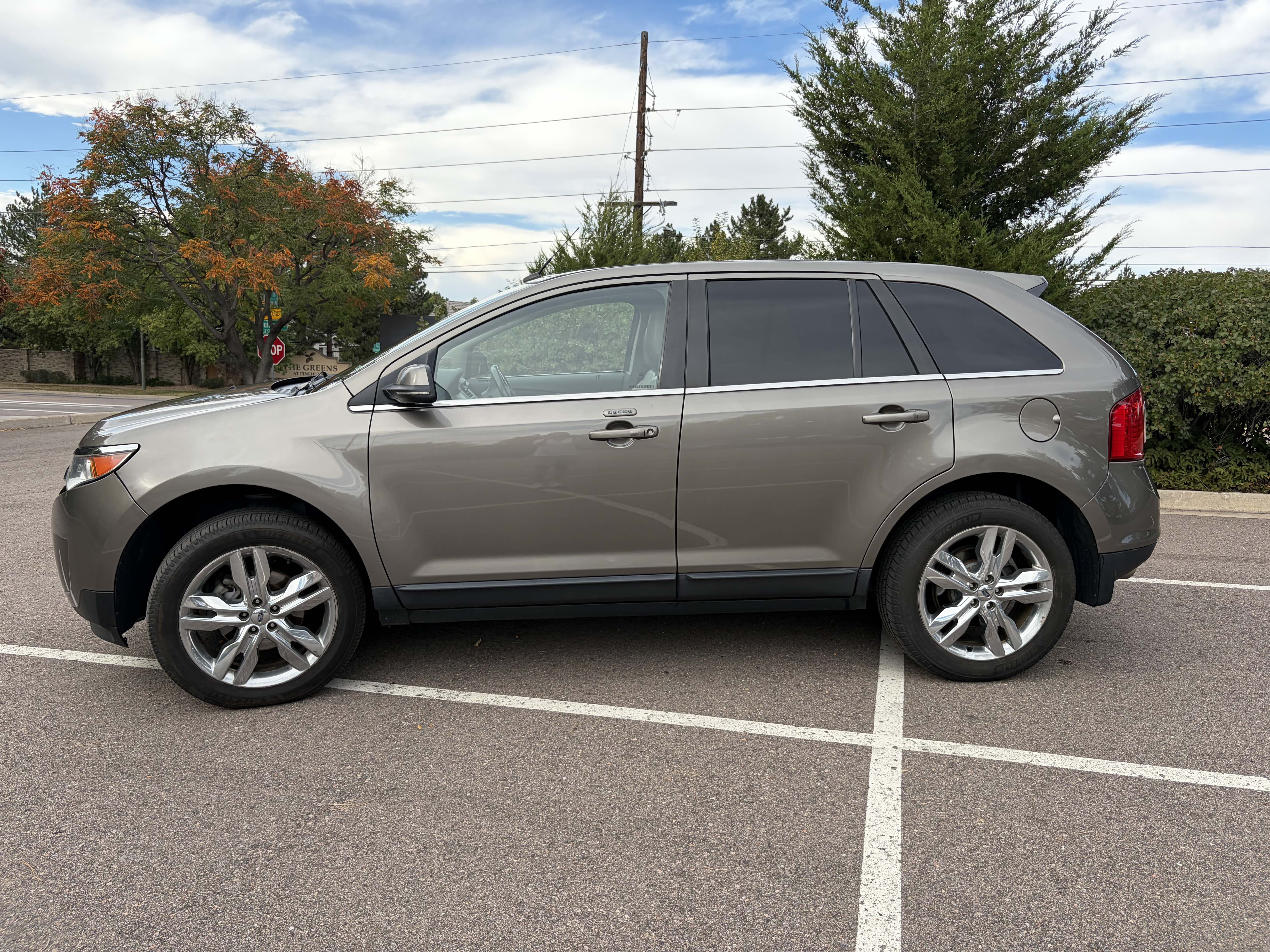 Used 2013 Ford Edge Limited AWD/4WD image 1