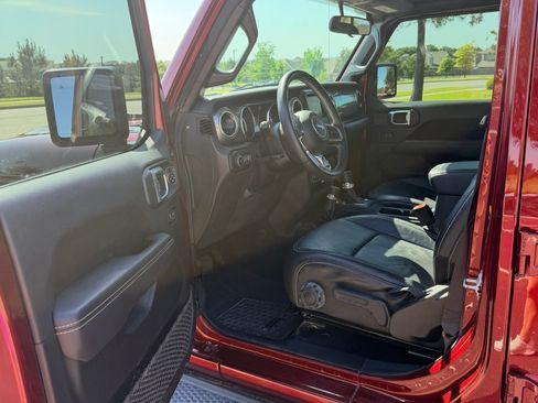 Used 2021 Jeep Wrangler Unlimited Sahara w/ Safety Group AWD/4WD image 9