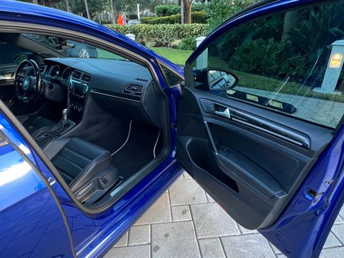 Used 2017 Volkswagen Golf Hatchback Sedan 4D image 15