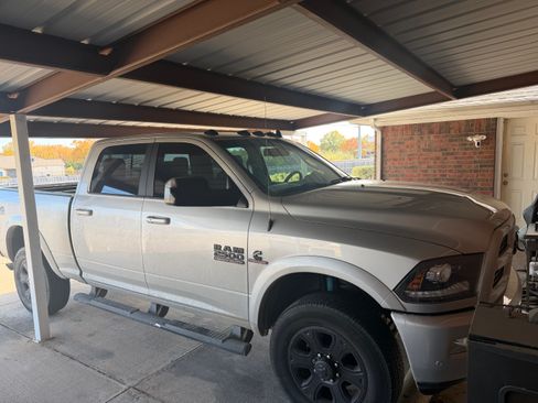 Used 2017 RAM 2500 Laramie w/ Sport Appearance Group image 3