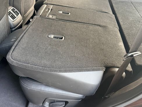 Used 2016 Kia Sorento EX image 19