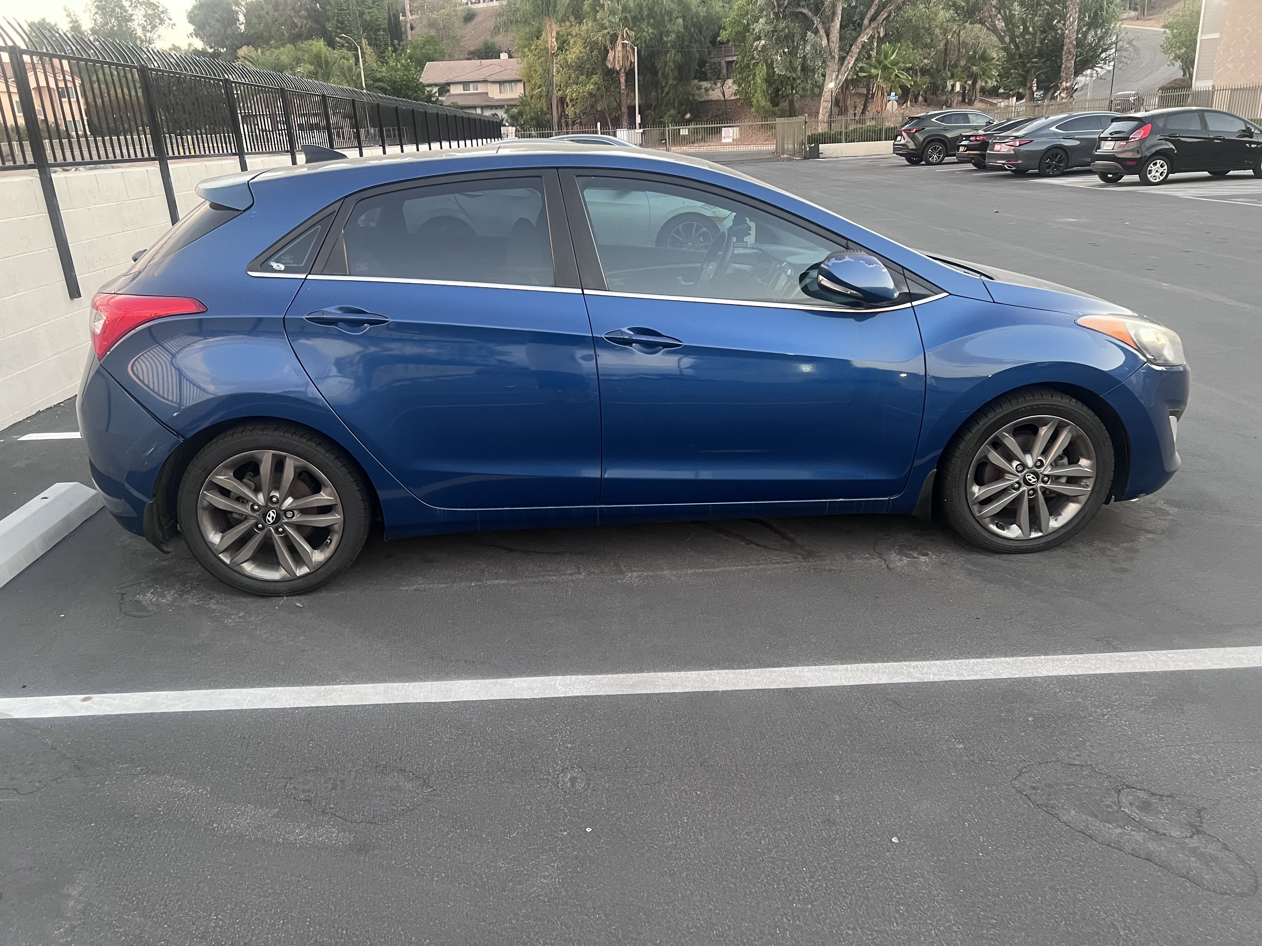 Used 2016 Hyundai Elantra GT w/ Option Group 03 FWD image 6