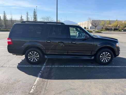 Used 2015 Ford Expedition EL XLT w/ Equipment Group 202A image 4