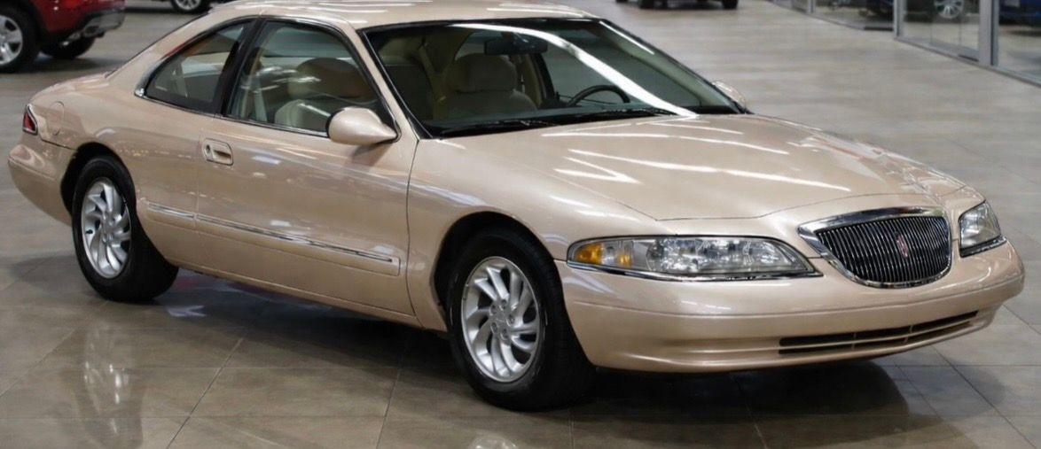 Used 1998 Lincoln Mark VIII LSC RWD image 1