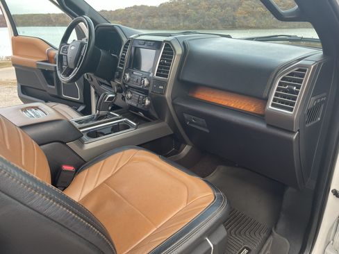 Used 2016 Ford F150 Limited w/ Trailer Tow Package image 15