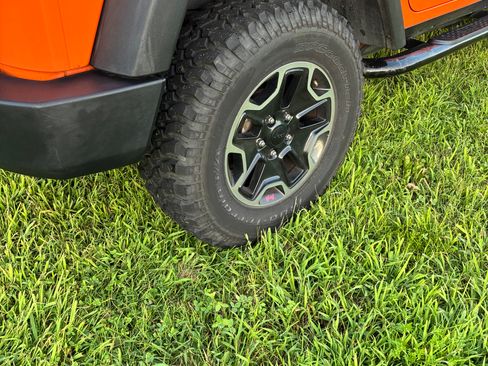 Used 2013 Jeep Wrangler Sport AWD/4WD image 11