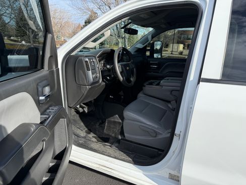 Used 2015 Chevrolet Silverado 2500 W/T image 11