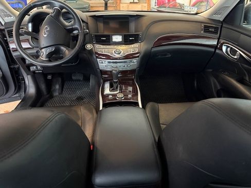 Used 2011 INFINITI M37 x w/ Premium Pkg image 11